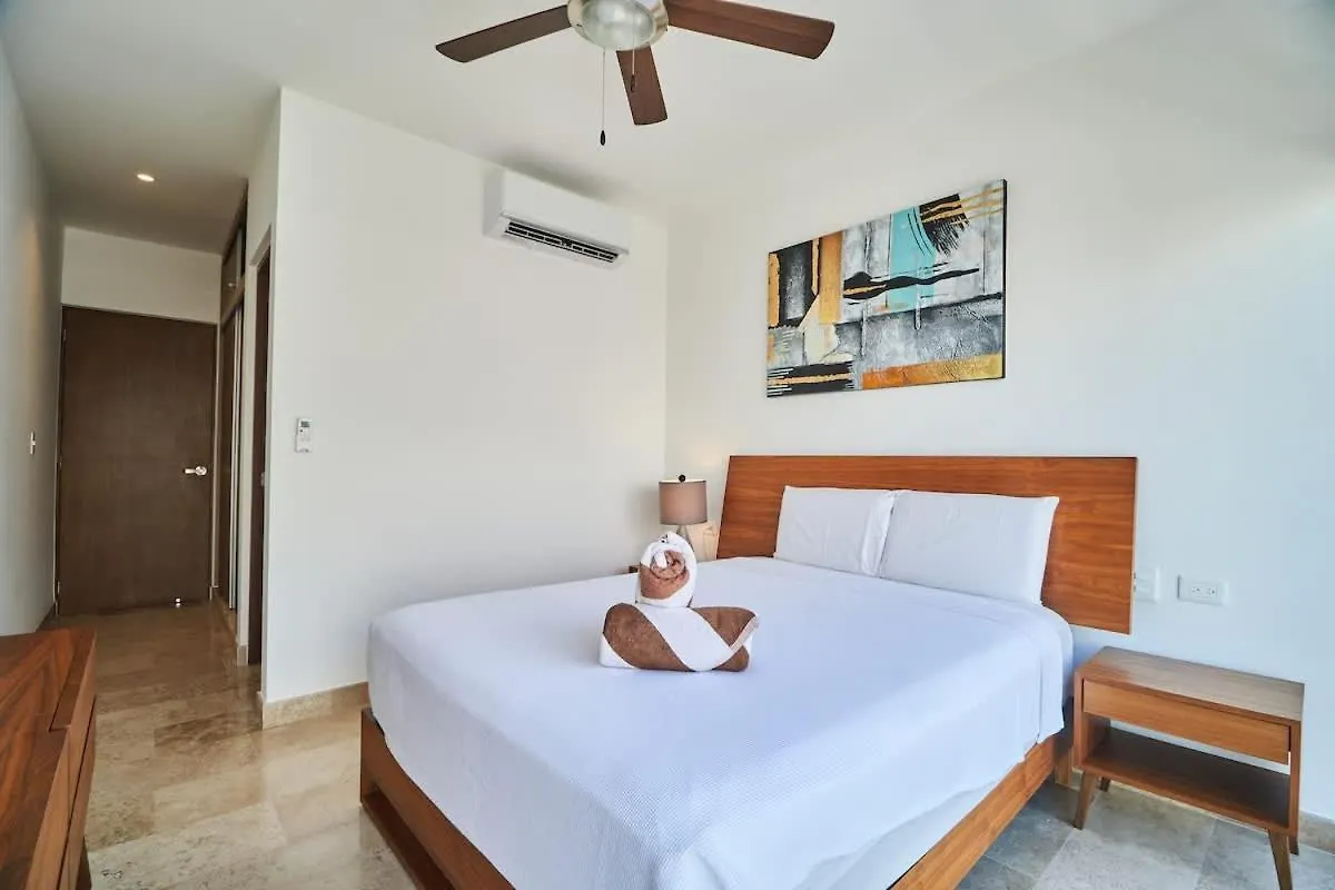 Luxury 2-Story Apt With Jacuzzi Playa del Carmen Apartment