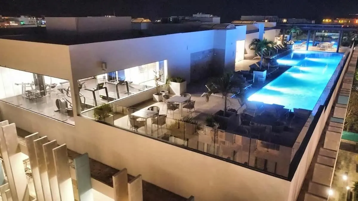 Luxury 2-Story Apt With Jacuzzi Playa del Carmen Apartment