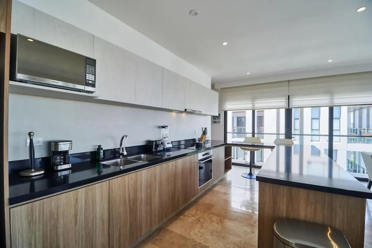 Luxury 2-Story Apt With Jacuzzi Playa del Carmen